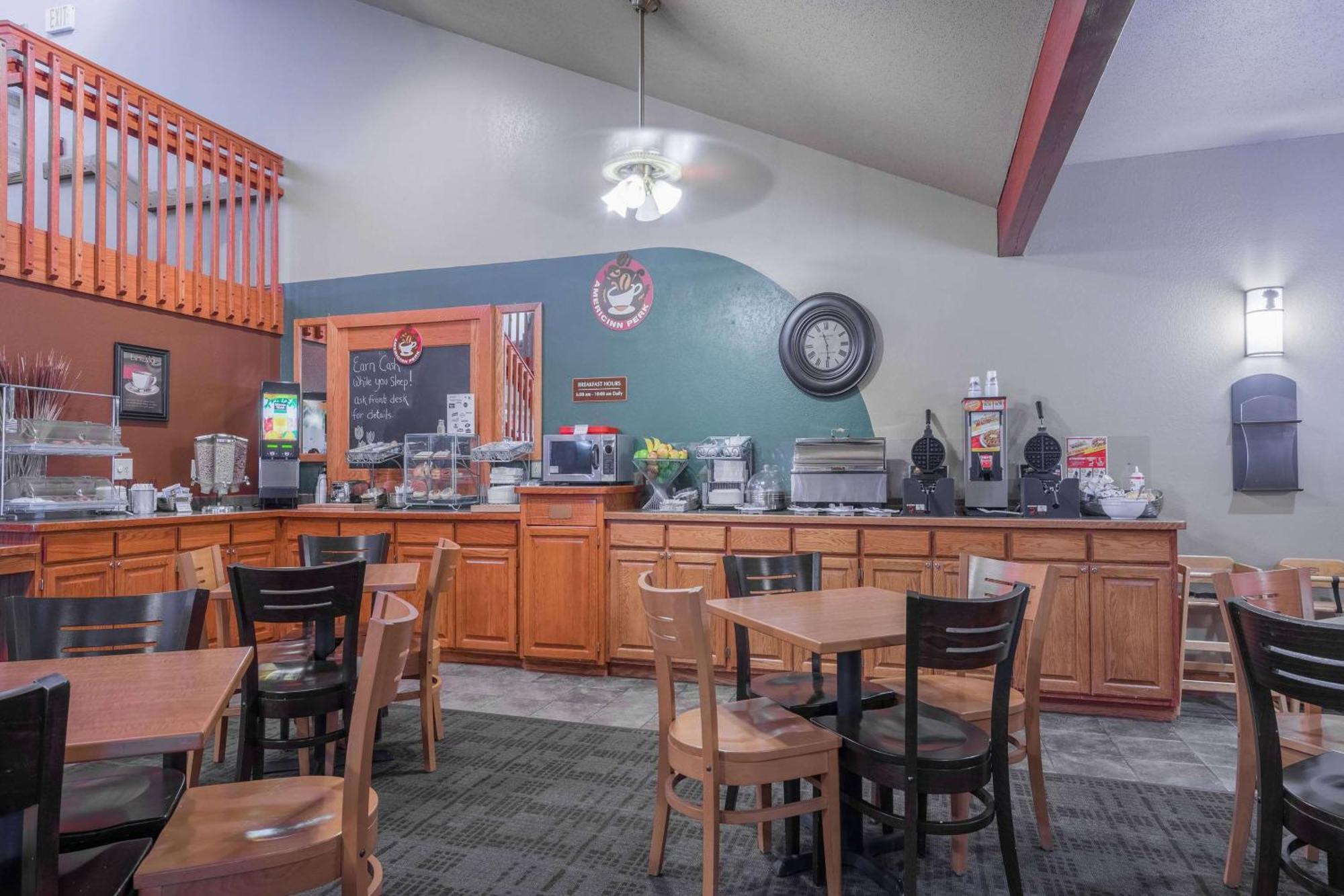 Cobblestone Hotel&Suites - Baldwin Esterno foto