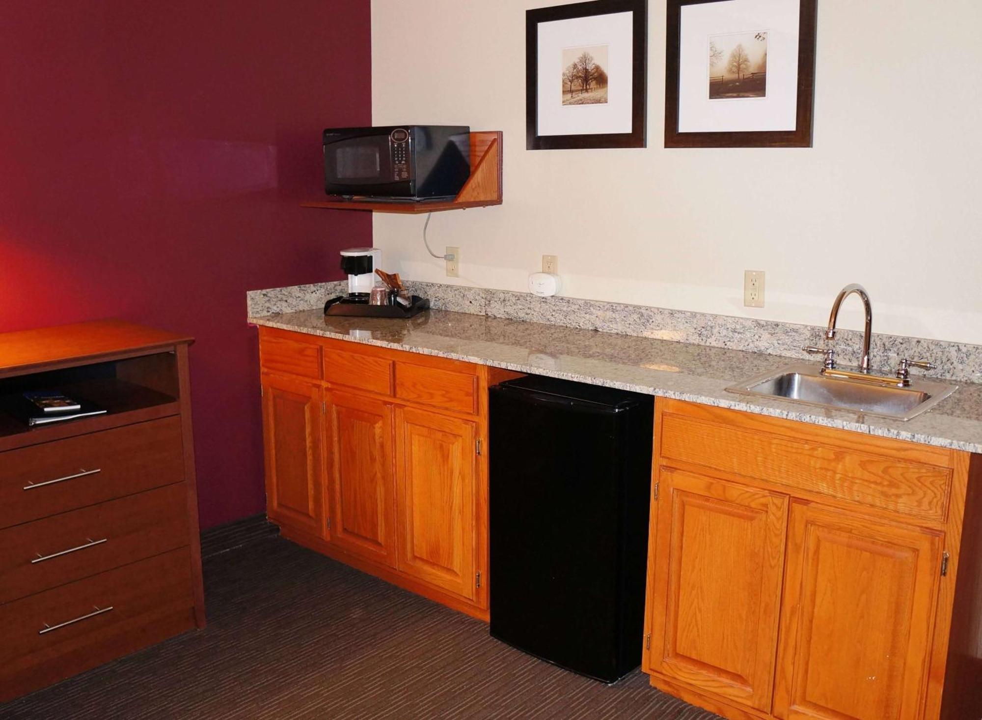 Cobblestone Hotel&Suites - Baldwin Esterno foto