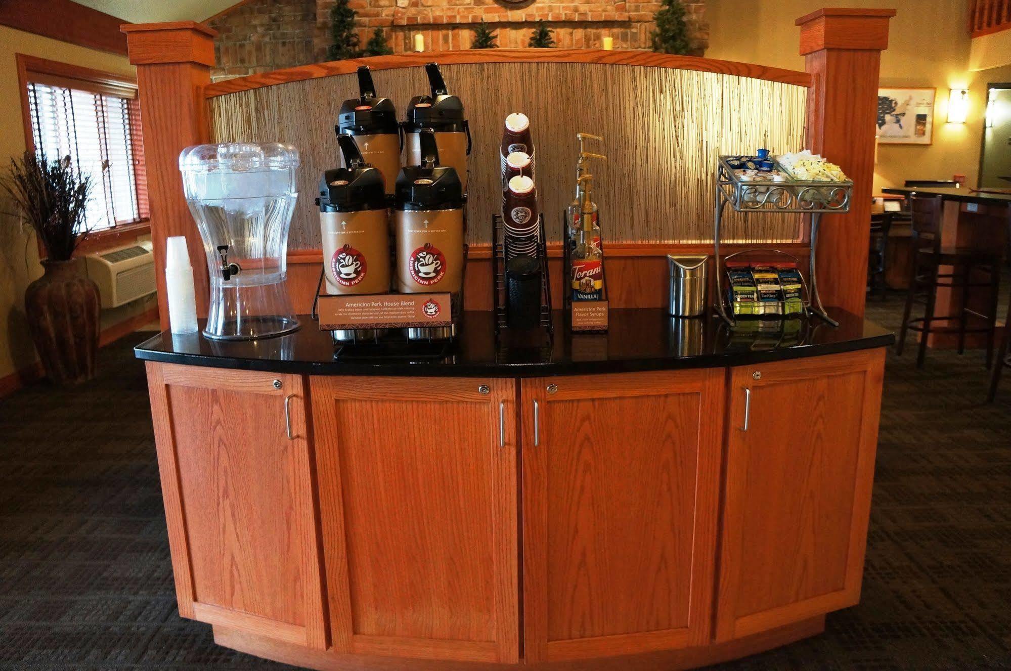 Cobblestone Hotel&Suites - Baldwin Esterno foto