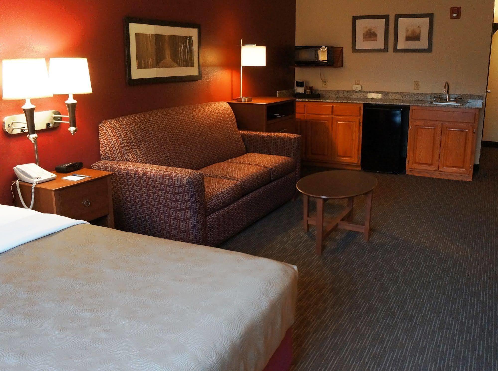 Cobblestone Hotel&Suites - Baldwin Esterno foto